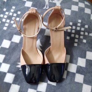 Shoes & More 2 Tone Patent Leather Strappy Square Toe Heel Sandal  Size 37/ 6.5